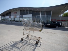 The Red River Co-Op store on Main Street will close next month. (WINNIPEG SUN PHOTO)