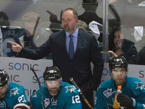 San Jose Sharks head coach Peter DeBoer instructs his team during a recent game. (Kyle Terada-USA TODAY Sports)