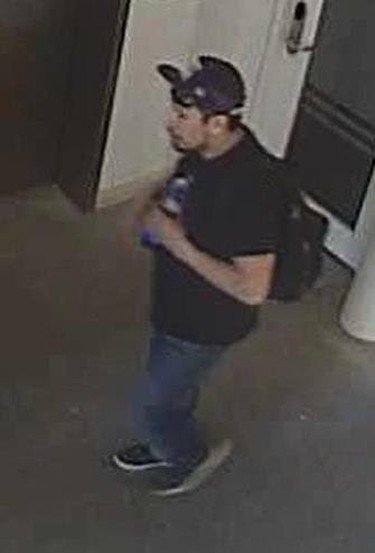 Police are looking for a man who allegedly stole a woman's purse. 
The 24-year-old was accosted by a suspect inside a business in the 400-block of Portage Avenue at 5:30 p.m. May 16. 
She suffered minor injuries in addition to losing personal property. 
Police describe the suspect as an aboriginal male, 30-35, 5-foot-10 with a medium build. He had short black hair, a tattoo on the right side of his neck and was wearing sunglasses, black baseball cap, blue jeans and carrying a backpack at the time of the incident. 
Anyone with information about the suspect is asked to contact police.