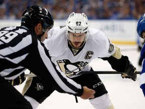 Sidney Crosby of the Pittsburgh Penguins looks to face off against the Tampa Bay Lightning in Game Six of the Eastern Conference Final during the 2016 NHL Stanley Cup Playoffs at Amalie Arena on May 24, 2016 in Tampa, Florida.  (Mike Carlson/Getty Images/AFP)