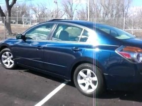 nissan altima blue