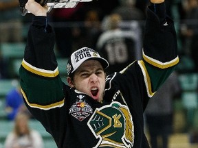 RED DEER, AB - MAY 29: Mitchell Marner #93 of the London Knights (OHL) hoists the Memorial Cup after defeating the Rouyn-Noranda Huskies (QMJHL) during the Memorial Cup Final on May 29, 2016 at the Enmax Centrium in Red Deer, Alberta, Canada.   Codie McLachlan/Getty Images/AFP== FOR NEWSPAPERS, INTERNET, TELCOS & TELEVISION USE ONLY ==