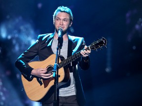 Phillip Phillips performs at the "American Idol" farewell season finale at the Dolby Theatre on Thursday, April 7, 2016, in Los Angeles. (Photo by Matt Sayles/Invision/AP)