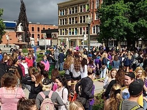 Woodstock student walkout (Twitter.com/meganestacey)