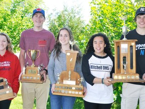 Mitchell District High School (MDHS) held their annual athletics event on June 8, where the following senior athletes were recognized for their efforts in 2015-16. Winners were, from left, Maggie McDonnell, sportsmanship girl; David Dixon, top senior boy and sportsmanship; Cassandra Hinz, top senior girl athlete; Paula Monllor and Connor Gettler, sportsmanship. ANDY BADER MITCHELL ADVOCATE