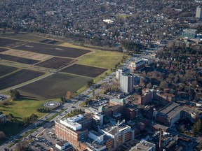 Aerial photo of Ottawa Civic Hospital and Experimental Farm property.