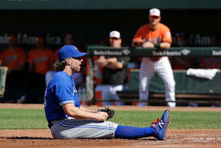 Miscues cost Orioles in loss to Blue Jays