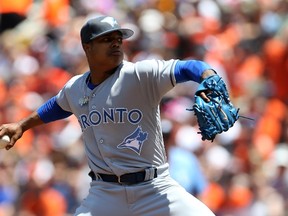 Marcus Stroman of the Blue Jays throws a first-inning pitch against the Baltimore Orioles on June 19, 2016. (MATT HAZLETT/Getty Images/AFP)