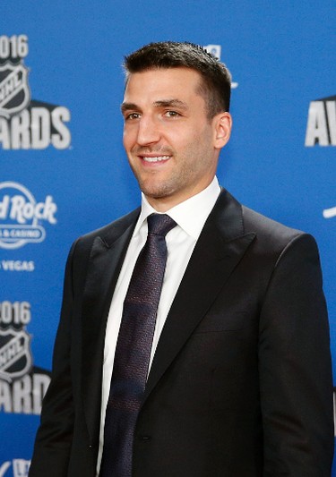 Boston Bruins' Patrice Bergeron poses on the red carpet at the NHL Awards show, Wednesday, June 22, 2016, in Las Vegas. (AP Photo/John Locher)