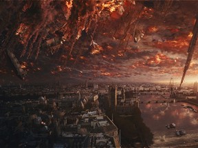This image released by Twentieth Century Fox shows a scene from "Independence Day: Resurgence." (Twentieth Century Fox)