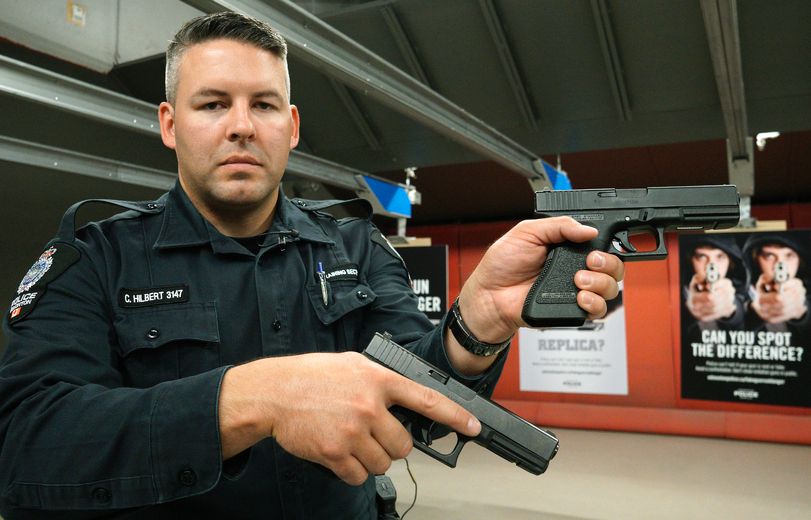 Carrying fake guns can bring big fines, Edmonton police say