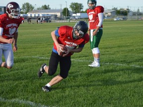 Andreas Dueck is familiar with what it takes to guide a team to victory. After leading the Vincent Massey Trojans to the ANAVETS Bowl over the St. Paul's Crusaders in November, Dueck will be the starting quarterback for Team Manitoba when the 2016 Football Canada Cup takes place in Winnipeg from July 9 to 15.