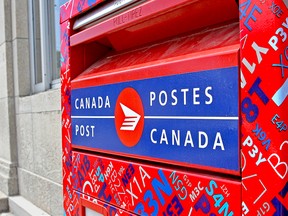 File photo of a Canada Post mailbox. (Mike DiBattista/Niagara Falls Review/Postmedia Network Files)