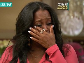 Former Cosby Show star Keshia Knight Pulliam breaks down in an interview with Entertainment Tonight. (Screen shot)