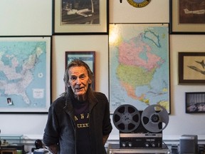 Gordon Lightfoot in his Toronto home in the Bridle Path on Wednesday, August 3, 2016. (THE CANADIAN PRESS/Aaron Vincent Elkaim)