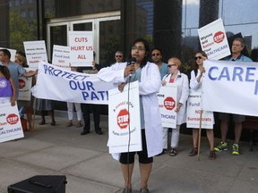 Concerned Ontario Doctors held a rally in Toronto last month to protest negotiations between the Ontario Medical Association and the provincial government. (JACK BOLAND, Toronto Sun)