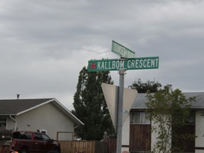 One of the signs for Kallbom Crescent, newly emblazoned with a poppy to honour veteran Oscar Kallbom, put up on Aug. 15.