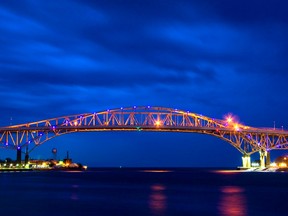 Bluewater Bridge connecting Port Huron, Michigan, with Sarnia, Ont., as it spans the St. Clair River. (fotoguy22/Getty Images)