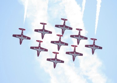 Canadian Forces Snowbirds at the 67th annual Canadian International Air Show (CIAS) soared over Lake Ontario and the CNE on the Labour Day weekend.  Sunday September 4, 2016. Jack Boland/Toronto Sun/Postmedia Network