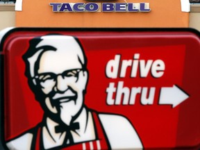 A KFC/Taco Bell restaurant on Regent Avenue West has been unionized. (FILE PHOTO)