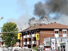 The fire at 420 Cité-des-Jeunes Boulevard in Gatineau's Hull sector. JEAN LEVAC / POSTMEDIA