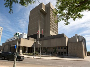 London court house (MIKE HENSEN, The London Free Press)