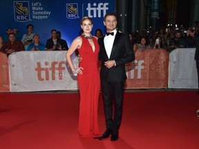 Actors Amy Adams (L) and Jeremy Renner attend the "Arrival" premiere during the 2016 Toronto International Film Festival at Roy Thomson Hall on September 12, 2016 in Toronto, Canada. (Photo by Alberto E. Rodriguez/Getty Images)