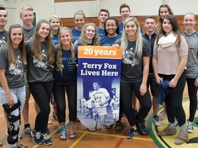 Glendale High School's 2016 Terry Fox Club. (CHRIS ABBOTT/TILLSONBURG NEWS)