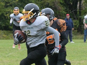 AJ Vanhaelewyn scores a second-half touchdown against Clarke Road. (CHRIS ABBOTT/TILLSONBURG NEWS)