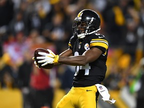 Steelers receiver Antonio Brown celebrates after scoring a touchdown against the Chiefs at Heinz Field in Pittsburgh on Oct. 2, 2016. (Joe Sargent/Getty Images)