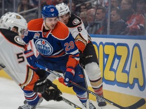 Leon Draisaitl (29) of the Edmonton Oilers ,playing the Anaheim Ducks at Rogers Place on October 4, 2016 in Edmonton. The Oilers prevailed 2-1.