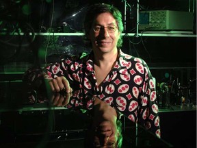 The University of Ottawa's Albert Stolow has won an American prize for physics. ASHLEY FRASER / THE OTTAWA CITIZEN