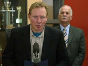 Assault charges have been dropped against Thomas Steen. (FILE PHOTO)