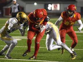 The Dinos hammered the Bison 63-6 on Friday night. (POSTMEDIA NETWORK)