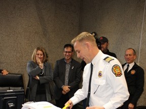 Chris Cauthers of the Winnipeg Fire Paramedic Service demonstrates how to use an AutoPulse Resuscitation device at city council's innovation committee meeting on Tuesday, Oct. 18, 2016.  The WFPS wants the device to improve treatment of patients in cardiac arrest, which could save lives. The project would cost a little under $439,000. (JOYANNE PURSAGA/Winnipeg Sun/Postmedia Network)