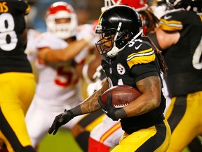 DeAngelo Williams of the Pittsburgh Steelers rushes for a two-yard touchdown in the fourth quarter during the game against the Kansas City Chiefs at Heinz Field on Oct. 2, 2016 in Pittsburgh. (Justin K. Aller/Getty Images)