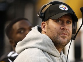 This Oct. 23, 2016 photo shows Pittsburgh Steelers quarterback Ben Roethlisberger looking at the scoreboard during the second half of an NFL football game against the New England Patriots in Pittsburgh. (AP Photo/Jared Wickerham)