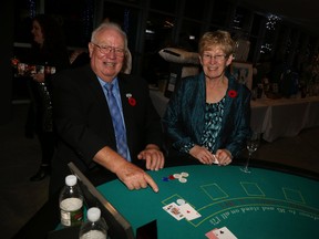 Mayor Jim Harrison and his wife Jane try their hand at blackjack