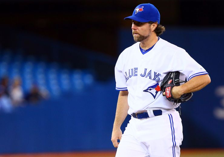 Toronto Blue Jays' R.A. Dickey pitched with a heavy heart in win over New  York Mets after death of his father