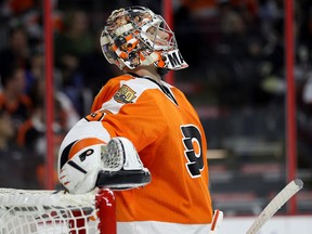 Goalie Steve Mason of the Philadelphia Flyers looks on after allowing a goal during the first period at Wells Fargo Center on Oct. 29, 2016 in Philadelphia, Pennsylvania. (Patrick Smith/Getty Images)