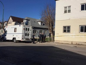 Police obtained a search warrant for this residence on the 800-block of Selkirk Avenue on Tuesday. (WINNIPEG POLICE/FACEBOOK PHOTO)