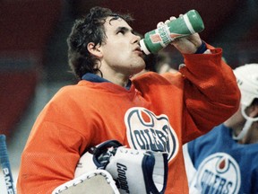 Daryl Reaugh was a cut-up when he was the Oilers backup goalie, and is putting that ease with words to use as play-by-play man with the Dallas Stars. (File)