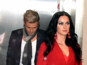 Orlando Bloom and Katy Perry leaving Vedge restaurant in Philadelphia earlier this month. (Hugh Dillon/WENN.com)