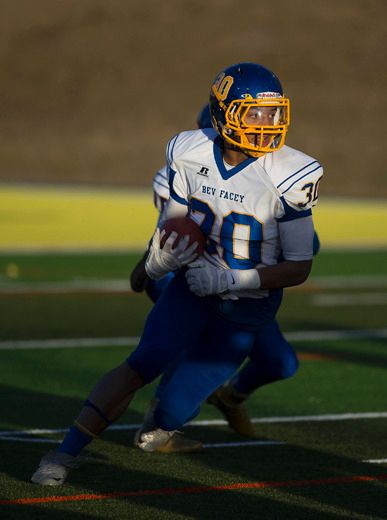 Sherwood Park athlete Chuba Hubbard faces a postsecondary choice