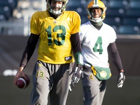 You can count on QB Mike Reilly and SB Adarius Bowman working to hang on to their passing and receiving titles in 2017. (Greg Southam)