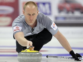 Brad Jacobs. (BRIAN DONOGH/Winnipeg Sun files)