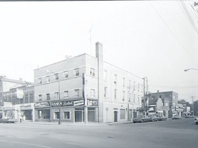 The intersection of King and Fourth streets, circa 1972. The Chatham Daily News building is at the far right.