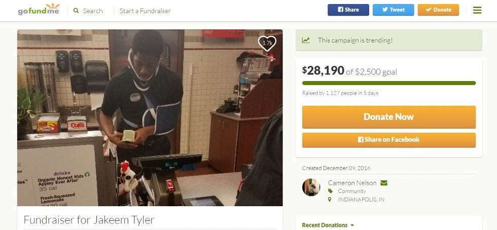 Photo of injured Chick-fil-A worker goes viral, sparks fundraiser | Toronto Sun