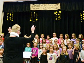 During Upper Thames Elementary School's (UTES) annual Christmas Concert Dec. 8, the primary choir, The Whole Notes, sang “Christmas is a Feeling” to kick off the show. GALEN SIMMONS MITCHELL ADVOCATE