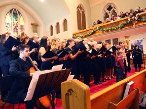 A group effort with the Huron Song Chorus and their experienced musical guests. (Shaun Gregory/Huron Expositor)